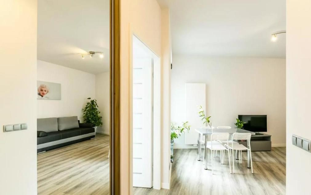 Gris Apartment بوزنان المظهر الخارجي الصورة