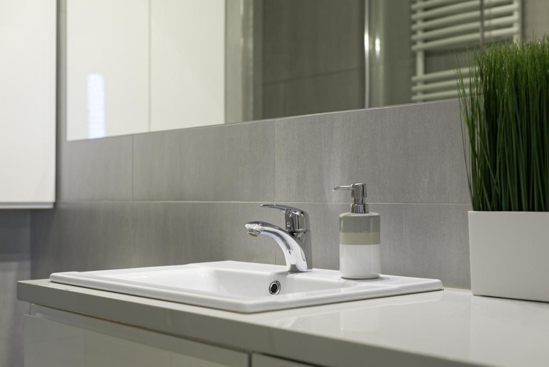 Gris Apartment بوزنان المظهر الخارجي الصورة