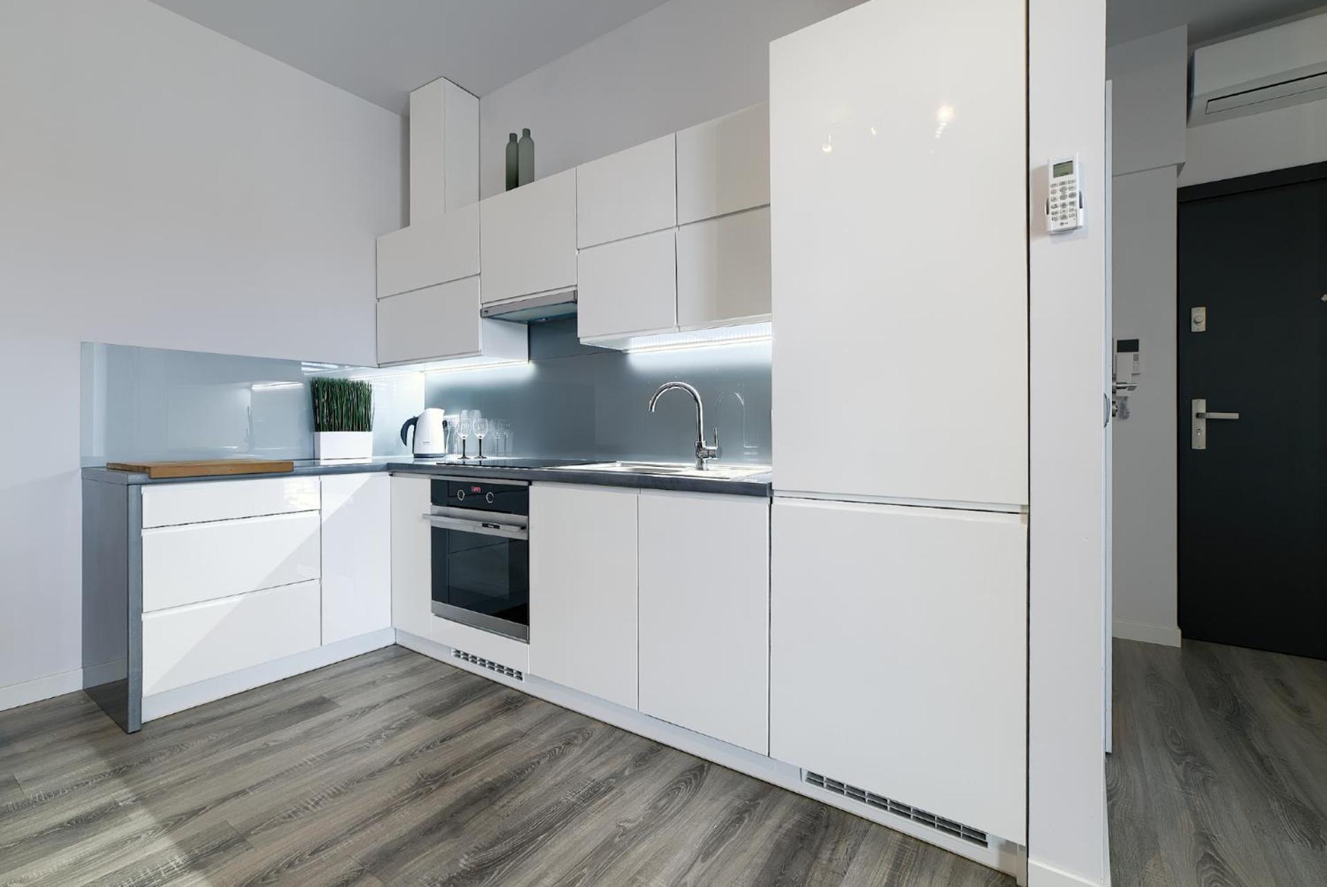 Gris Apartment بوزنان المظهر الخارجي الصورة